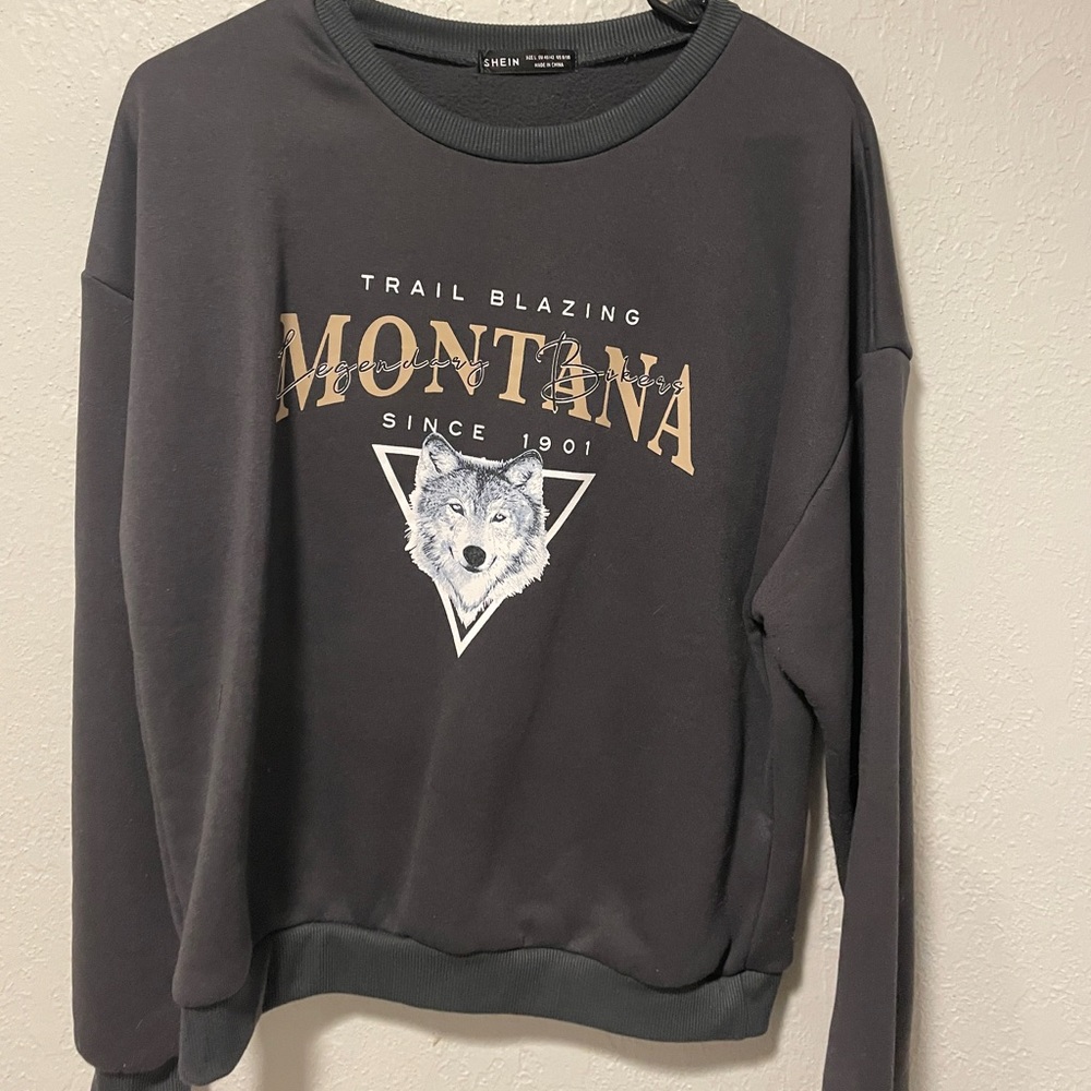 SHEIN crewneck